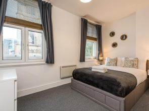 Amazing Views - Cosy Apartment in the City Centre