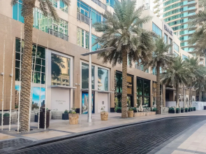 HiGuests - The Lofts Tower