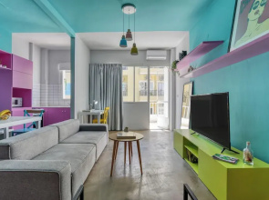 The Pop House 2-BR Apt in Mar Mkhayel