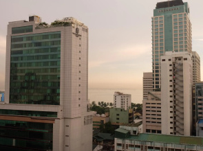 Sea Pearl Manila Suites