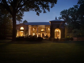 Belle Meade Villa - A True Sight to Behold with Sprawling Acres, Pool 30 day min