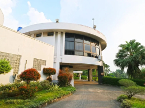 Sawangan Golf Hotel & Resort