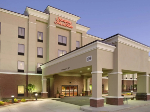 Hampton Inn & Suites McComb