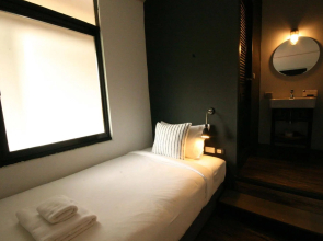 STrips the Poshtel - Hostel