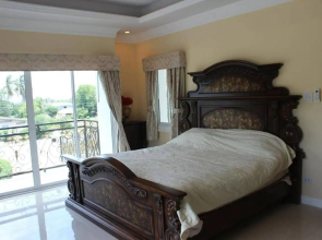 The Mansion
