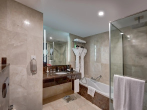 Hotel Saint Clair- Magnificent Mile