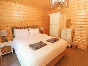 64 Acorn Lodge Kenwick Park