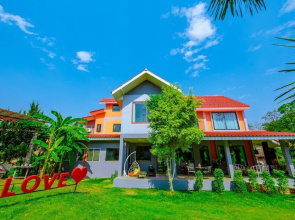 Vila Villa Resort In Town
