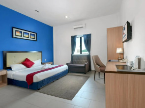 Royal Agate Beach Resort