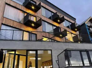 Mountpeak -Studio -#4A ski in/out