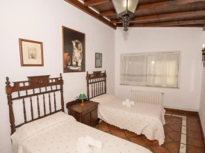 LOS CANTOS Finca la Raja