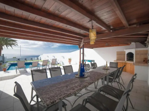 Villa Renaissance, 6 bed 6 bath Spacious Villa