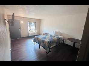 Hallmark Inn By OYO Fort Wayne
