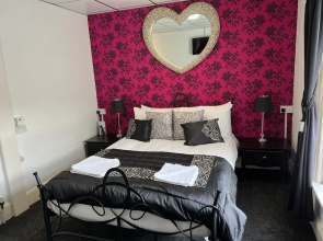 Phildene Rooms by Sasco