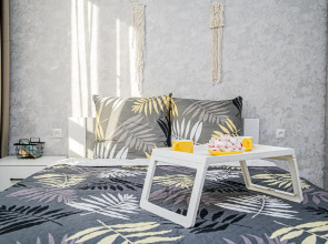 SunSet (СанСет) на улице Героя Советского Союза Аристархова