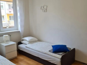 8APARTMENT