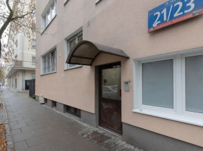 Hoża Apartments Warsaw Center by Renters