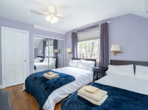 Spacious 4BR CozySuites in Old Town Alexandria