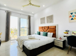 Zen Suites - Golf Course Road
