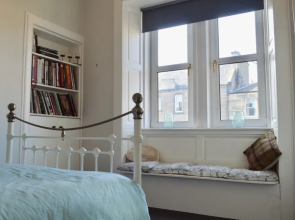 Modern 1 Bedroom Flat