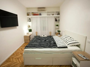 Studio 10
