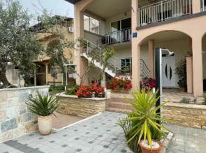 Apartments Rada