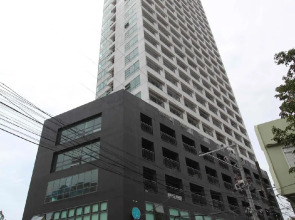 Residences in Ramos Tower by P&J