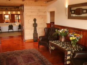 Tau Game Lodge