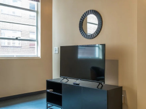 Downtown Jacksonville Apts by Frontdesk