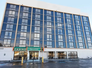 Holiday Inn Grand Montana