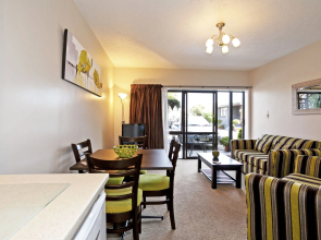 Strathern Motor Lodge