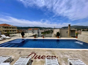 Queen Kodre Apartments