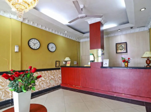 Residence Hotel Syariah by OYO Rooms