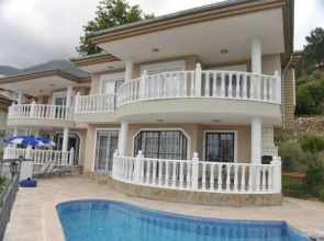 Best House Villa Park