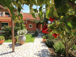 Villa Takis on Pelekas Beach, Apartment B with Sea View
