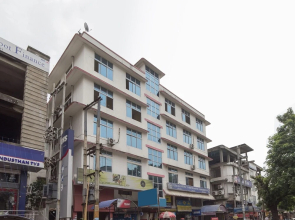 OYO 9671 Hotel Rudraksh Inn