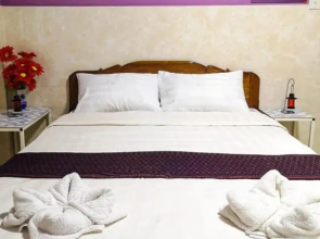 Route 76 Guest House