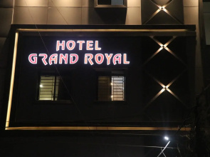 Hotel Grand Royal