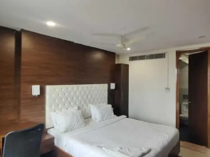 Hotel Rn Grand