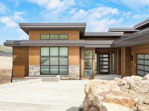 Mountain Lover by Avantstay Luxe Escape w/ Views Hot Tub, Gym, Movie Theater