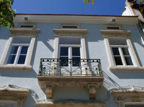WW Hostel & Suites