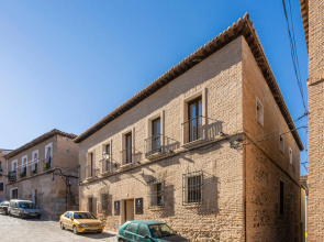 Dobo Azacanes Hostal