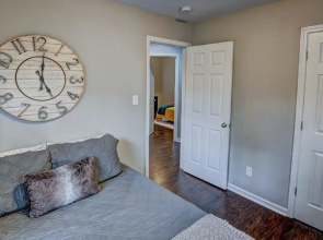 3 bedroom, Colorado Avenue
