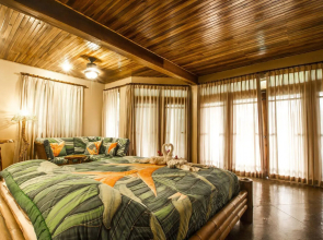 Lost Iguana Resort and Spa