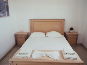 Leon Lux Apartments