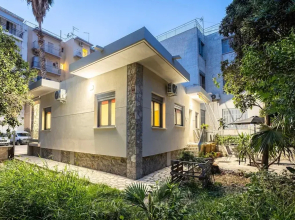 Jeannette s Seaside Getaway - Kalamata Urban Gem
