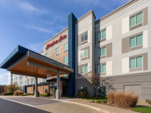 Hampton Inn Hilton Nashville Airport Century Place
