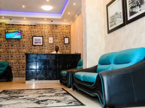 Tudor House Hotel