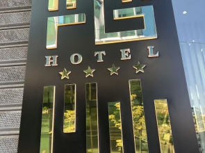 RB 466 Hotel