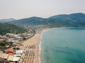 Kentra Apartment a Lovely Space Only 150m From the Beach